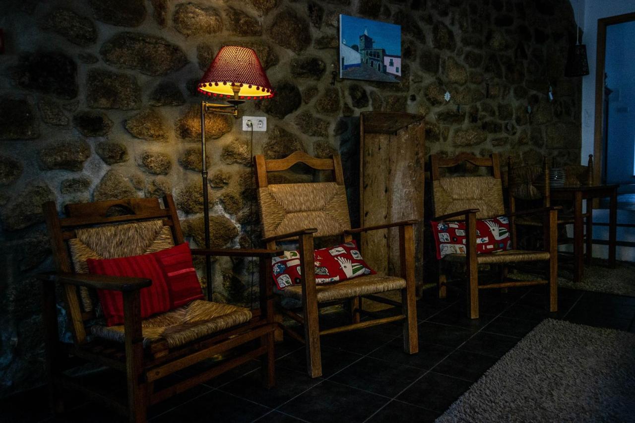 Gasthaus Casa Do Forno Salvaterra do Extremo Exterior foto